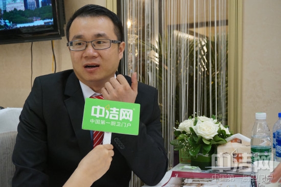 ӛ�߲��L�W�Pɯԡ�ҹ񿂽�(j��ng)���S����