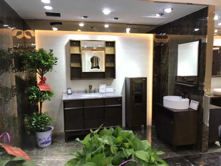 ԡ�ҹ�ʮ��Ʒ��